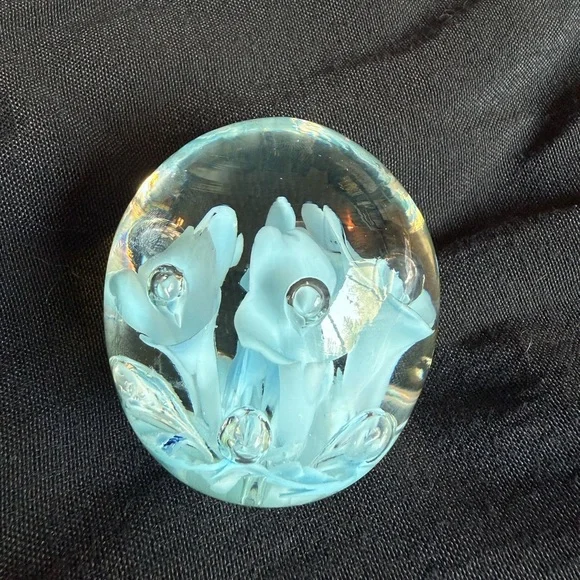 VTG JOE ST CLAIR Glass PAPERWEIGHT 2 3/4”  Signed Blue Floral Bubble (CB1) - Picture 2 of 6